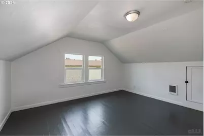2310 Columbia Blvd, Saint Helens, OR 97051 - Photo 13