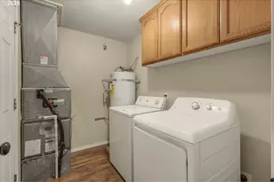 1780 Grape Ct, Sweet Home, OR 97386 - Photo 21