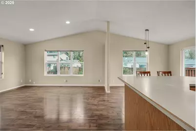 1780 Grape Ct, Sweet Home, OR 97386 - Photo 5