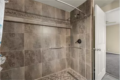 1780 Grape Ct, Sweet Home, OR 97386 - Photo 17