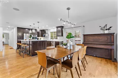 4704 SW 53rd Ave, Portland, OR 97221 - Photo 13