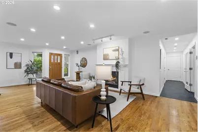 4704 SW 53rd Ave, Portland, OR 97221 - Photo 11