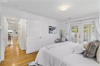 4704 SW 53rd Ave, Portland, OR 97221 - Photo 17