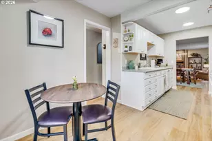 4244 NE 125th Pl, Portland, OR 97230 - Photo 7