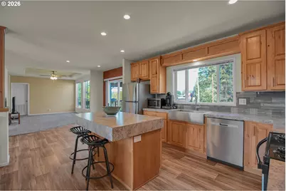 15165 Woodburn Monitor Rd NE, Mount Angel, OR 97362 - Photo 13
