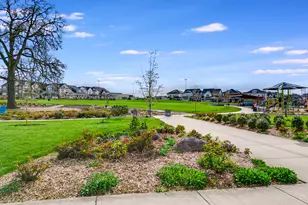 8291 SE Crescent Dr, Hillsboro, OR 97123 - Photo 29