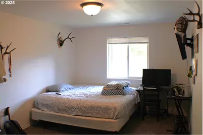 1357 NE Ballard Ct, Myrtle Creek, OR 97457 - Photo 13