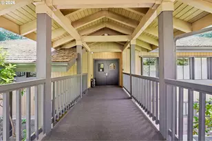 7726 SW Barnes Rd, Portland, OR 97225 - Photo 21