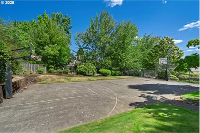 13852 Taylors Crest Ln, Lake Oswego, OR 97035 - Photo 45