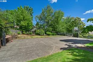13852 Taylors Crest Ln, Lake Oswego, OR 97035 - Photo 45