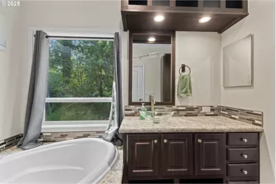 565 Shorepines Ct, Coos Bay, OR 97420 - Photo 25