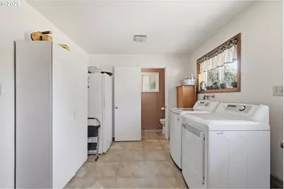 87700 Blek Dr, Veneta, OR 97487 - Photo 17