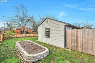 8516 N Calhoun Ave, Portland, OR 97203 - Photo 39