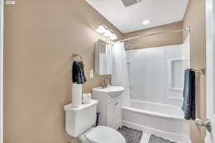 8516 N Calhoun Ave, Portland, OR 97203 - Photo 23