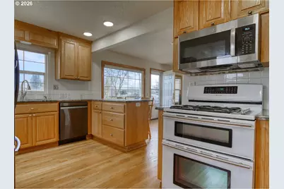 34140 SE Elm St, Scappoose, OR 97056 - Photo 3