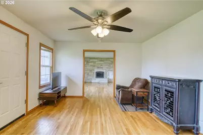 34140 SE Elm St, Scappoose, OR 97056 - Photo 11