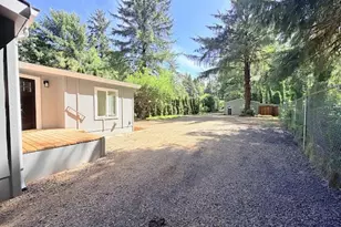 71 N Hobby Ct, Otis, OR 97368 - Photo 5