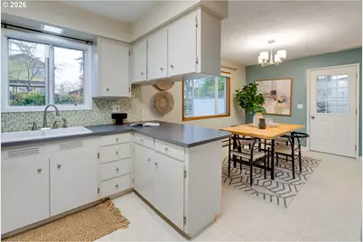 945 Cornell Ave, Gladstone, OR 97027 - Photo 17