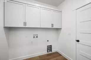 88111 Wymore Ln, Veneta, OR 97487 - Photo 27