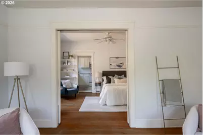 2127 NW Irving St #105, Portland, OR 97210 - Photo 11