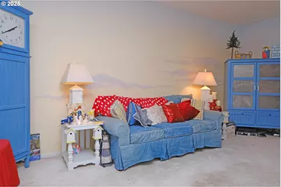 18521 SE Woodcock Ave, Milwaukie, OR 97267 - Photo 3