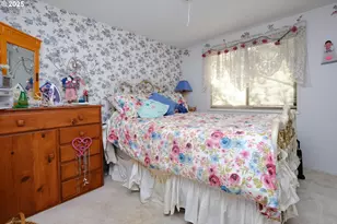 18521 SE Woodcock Ave, Milwaukie, OR 97267 - Photo 9