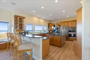367 Salishan Dr, Gleneden Beach, OR 97388 - Photo 11