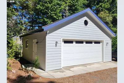 1230 Deady St, Port Orford, OR 97465 - Photo 29