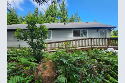 1230 Deady St, Port Orford, OR 97465 - Photo 3