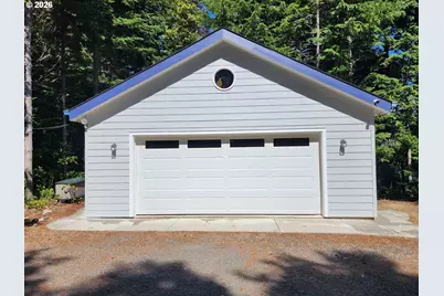 1230 Deady St, Port Orford, OR 97465 - Photo 5