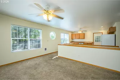 1411 NE Logan St, McMinnville, OR 97128 - Photo 7