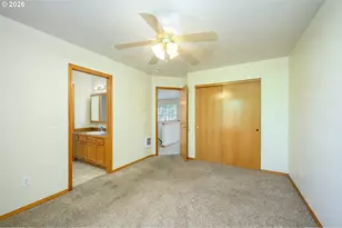 1411 NE Logan St, McMinnville, OR 97128 - Photo 23