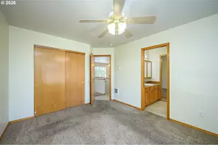 1411 NE Logan St, McMinnville, OR 97128 - Photo 17