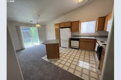 7701 NE 21st St, Vancouver, WA 98664 - Photo 9