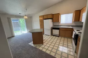 7701 NE 21st St, Vancouver, WA 98664 - Photo 9