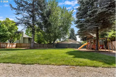 2021 SE Hale Dr, Gresham, OR 97080 - Photo 33