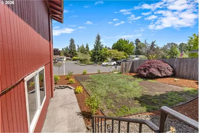 2021 SE Hale Dr, Gresham, OR 97080 - Photo 5