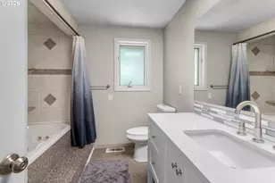 2021 SE Hale Dr, Gresham, OR 97080 - Photo 19