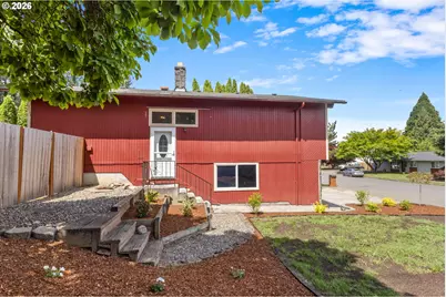 2021 SE Hale Dr, Gresham, OR 97080 - Photo 3