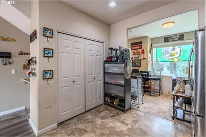 2567 NW 1st Dr, Gresham, OR 97030 - Photo 11