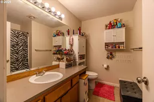 2567 NW 1st Dr, Gresham, OR 97030 - Photo 17