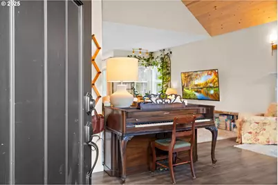 1842 Rose Hedge Ct, Vernonia, OR 97064 - Photo 5