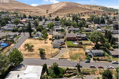 2318 E 13th St, The Dalles, OR 97058 - Photo 29