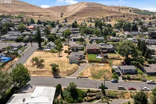 2318 E 13th St, The Dalles, OR 97058 - Photo 29