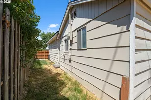 2318 E 13th St, The Dalles, OR 97058 - Photo 25