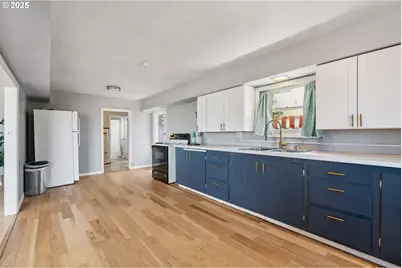 2318 E 13th St, The Dalles, OR 97058 - Photo 9