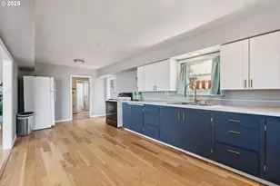 2318 E 13th St, The Dalles, OR 97058 - Photo 9