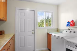 38225 Mt Hope Dr, Lebanon, OR 97355 - Photo 25