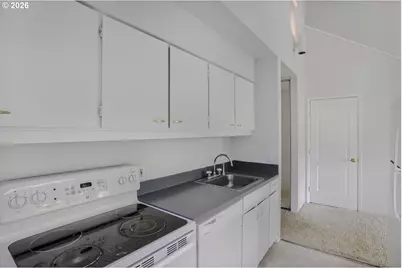 4 Touchstone #109, Lake Oswego, OR 97035 - Photo 13