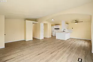 2768 Oakland Loop SE, Salem, OR 97317 - Photo 9